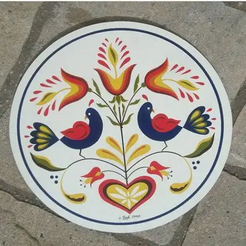 pennsylvania dutch art symbol with birds and flowers