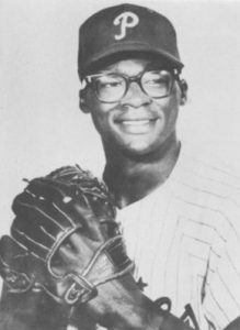 photo of dick allen in baesball uniform