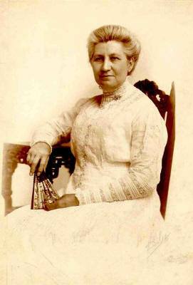 photo of Suffrage Pioneer Pamphilia Hardman Phillips