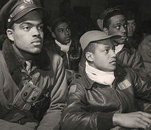 photo of some tuskegee airmen from world war 2